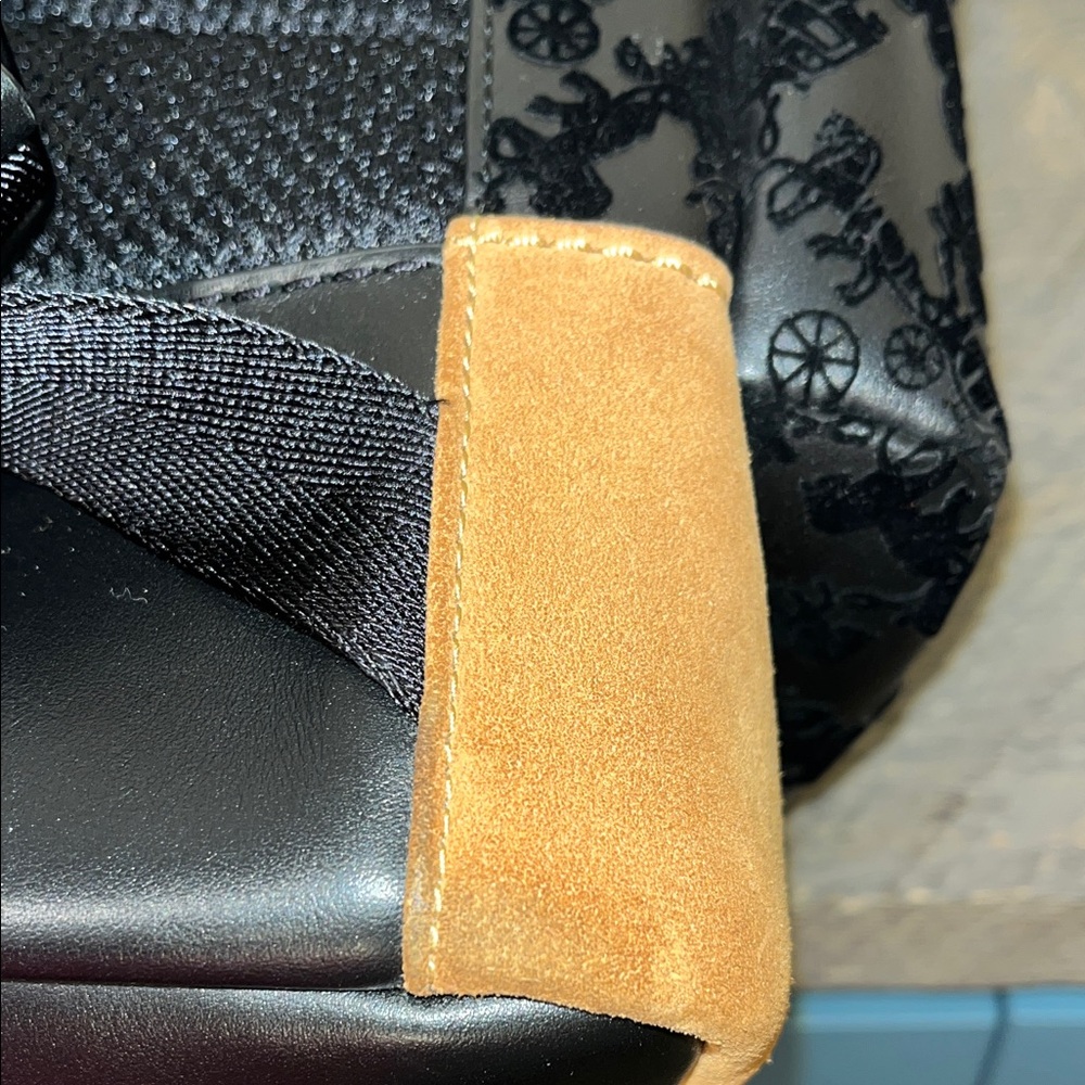 Coach Hitch Backpack – Style C6609 (H2161-C6609) - Rare & Discontinued - Picture 12 of 14